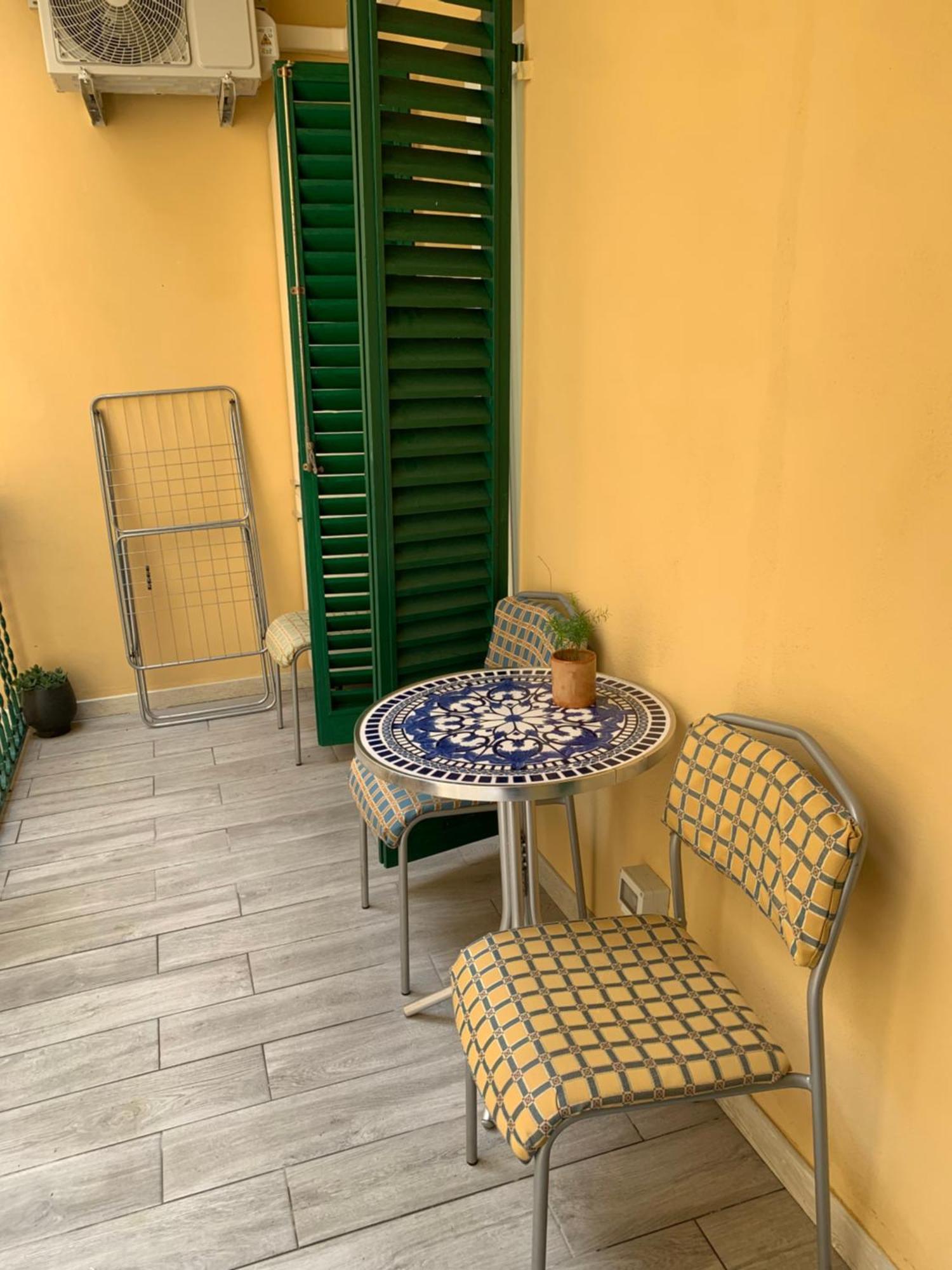 Urban Corner House Apartment Bologna Bagian luar foto